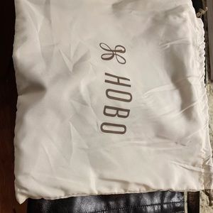 Hobo Crossbody “Drifter”